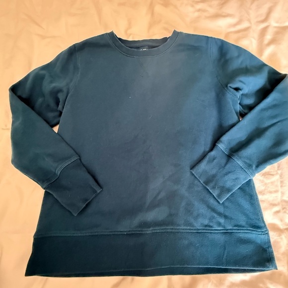 tek gear Tops - Tek Gear Crewneck Sweatshirt